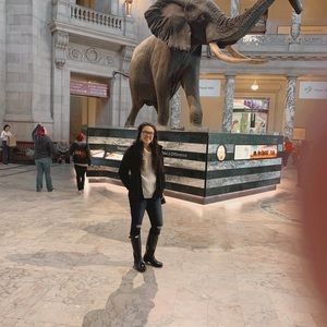 Meet your Posher, Teresa